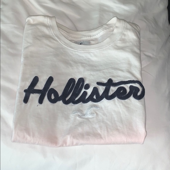 Hollister Tops - T-shirt